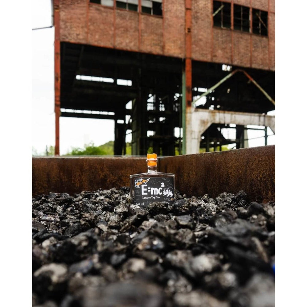E=mc² London Dry Gin - Stimmungsbild Fabrikgelände