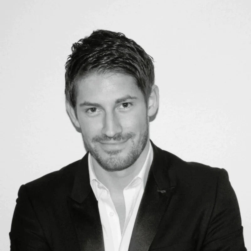 neeka PEAK - GiNFAMILY