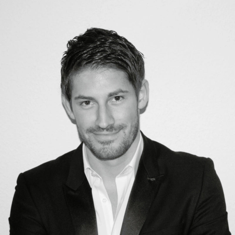 neeka PURE - GiNFAMILY