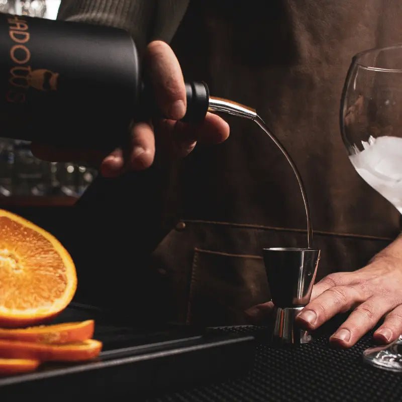 SHADOWS Franconian Dry Gin - GiNFAMILY